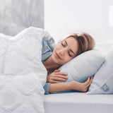Ruhiger Schlaf mit der smart® Warming Blanket, wärmende Bettdecke aus Polyester und weicher Soft Touch Microfaser mit Trio-Therm-Technologie gegen Frieren im Schlaf und in kalten Nächten